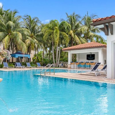 Miramar Park Apartments in Mirama, FL - Exterior Community Amenities, Pool & Zen Garden (5)